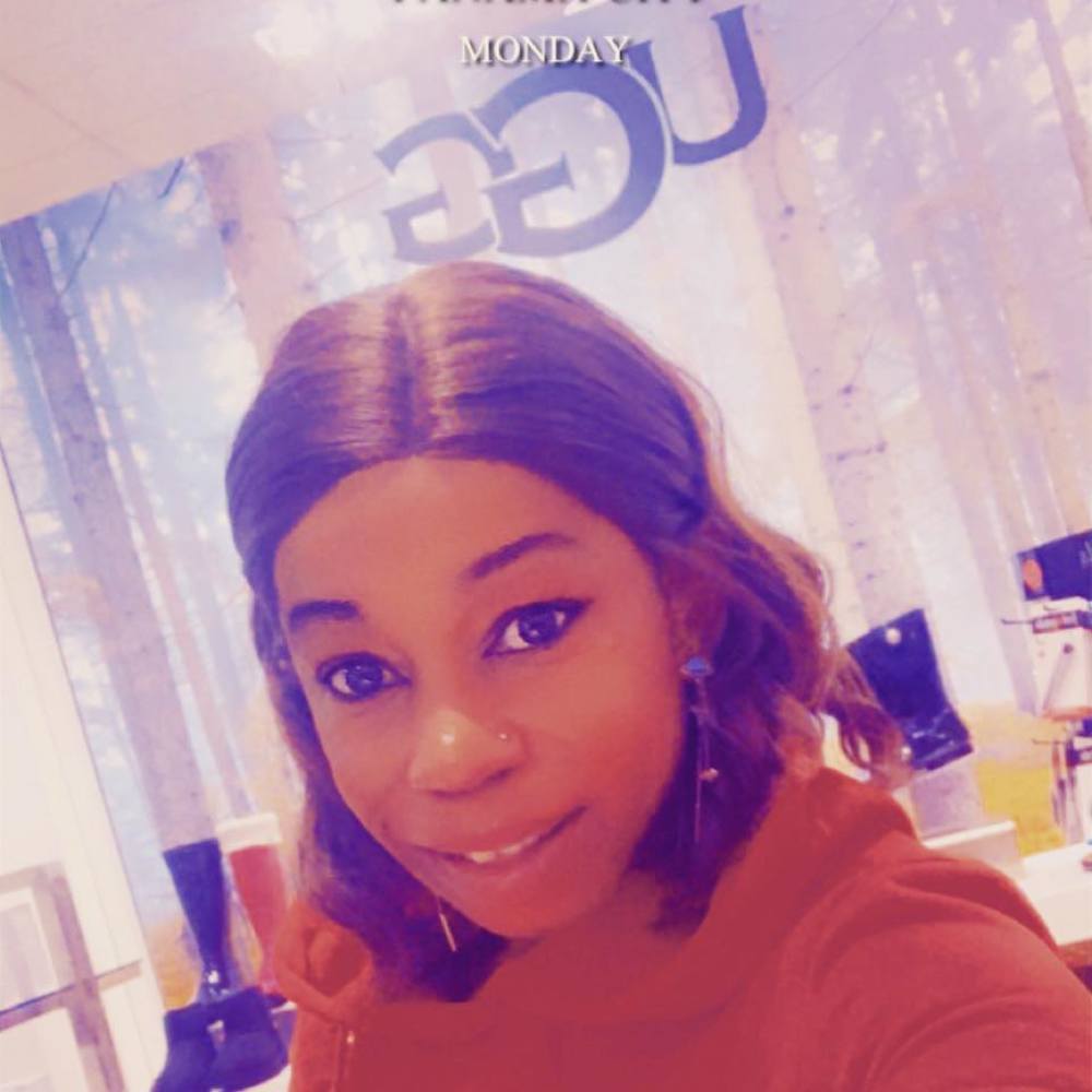 Meet your Posher, Tawana